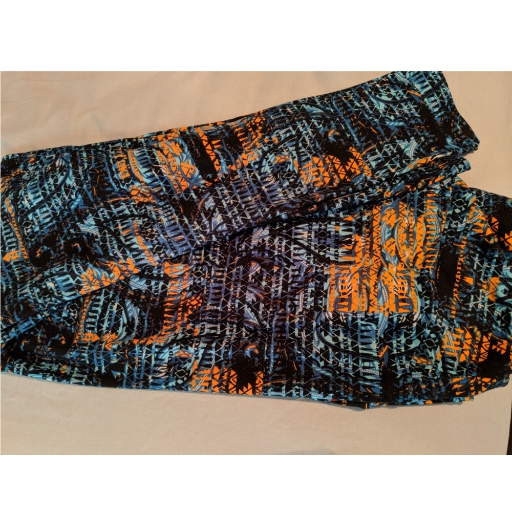 New Lularoe Blue and Orange TC Leggings 